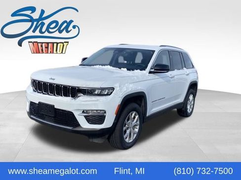Used 2023 Jeep Grand Cherokee Limited image 1