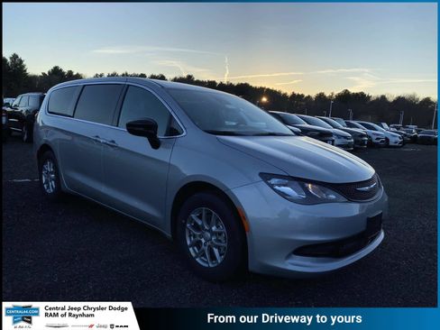 New 2026 Chrysler Voyager LX image 1