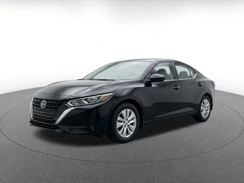Used 2025 Nissan Sentra S FWD image 3