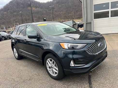 Used 2024 Ford Edge SEL w/ Convenience Package AWD/4WD image 3