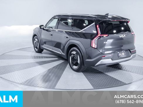 Used 2024 Kia EV9 Wind image 8