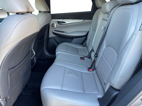 Used 2023 INFINITI QX50 Sensory image 13