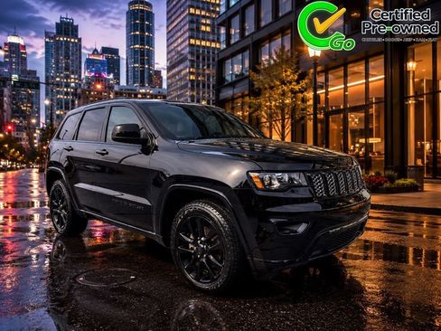 Used 2019 Jeep Grand Cherokee Altitude RWD image 1