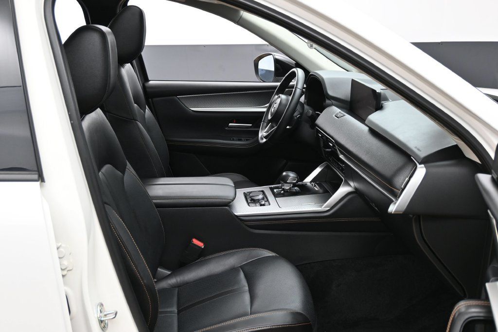 Used 2025 MAZDA CX-90 Plug-In Hybrid w/Premium Sport AWD/4WD image 38