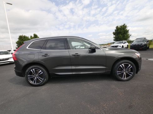 Used 2019 Volvo XC60 T6 Momentum AWD/4WD image 5