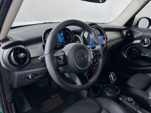 Used 2024 MINI Cooper S FWD image 9