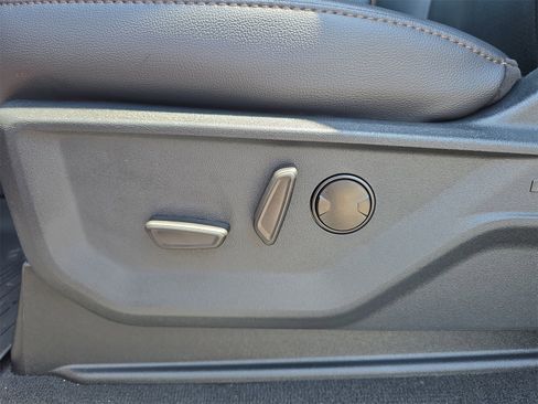 New 2025 Ford F250 Lariat w/ Black Appearance Package image 17