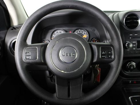 Used 2017 Jeep Compass Sport image 19