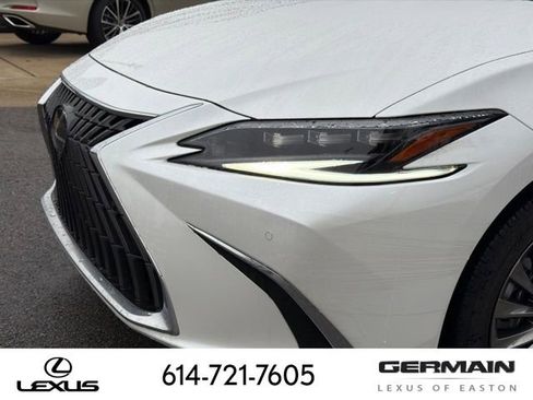 New 2025 Lexus ES 350 Ultra Luxury image 13