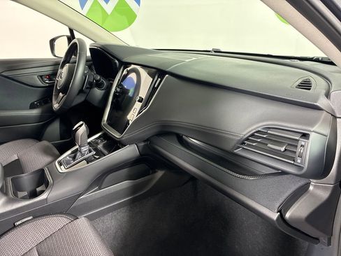 Used 2025 Subaru Outback Premium w/ Popular Package #1A image 30