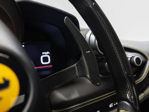 Certified 2022 Ferrari F8 Tributo RWD image 69