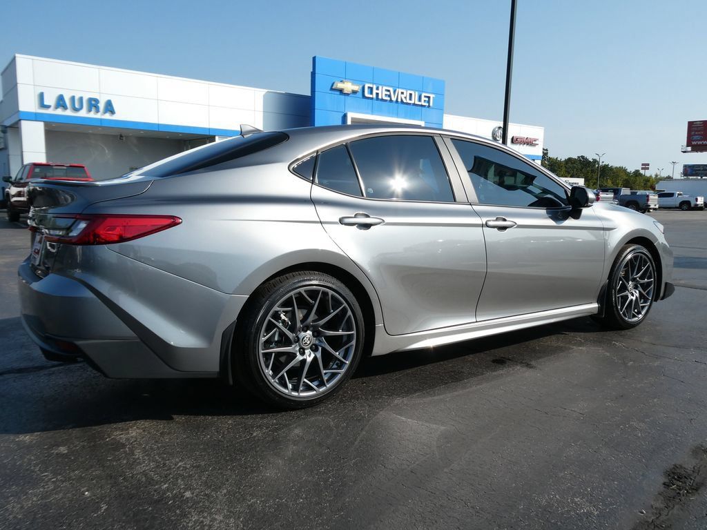 Used 2026 Toyota Camry SE w/ Multimedia Upgrade Package FWD image 5