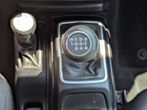 Used 2019 Jeep Wrangler Sport AWD/4WD image 12