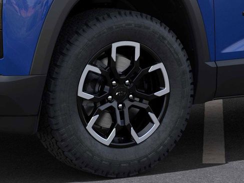 New 2025 Chevrolet Equinox ACTIV w/ Convenience Package III image 9