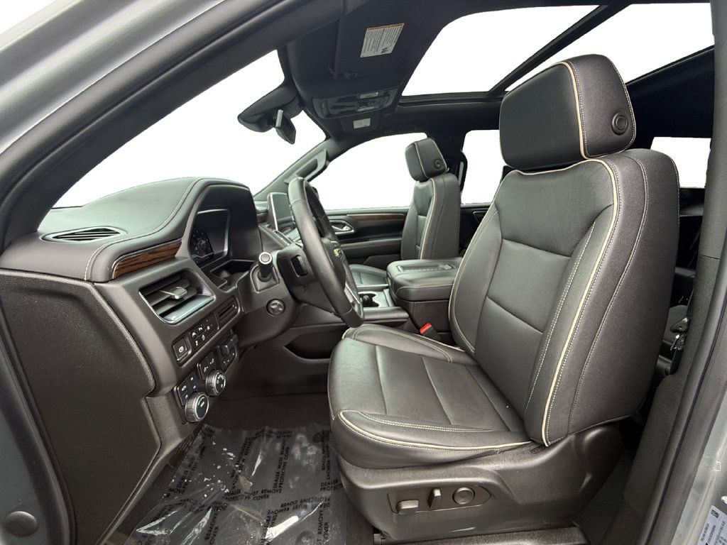 Used 2023 Chevrolet Tahoe Premier w/ Max Trailering Package AWD/4WD image 9