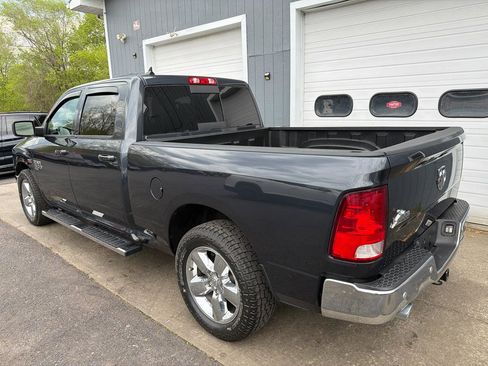 Used 2019 RAM 1500 Big Horn RWD image 6