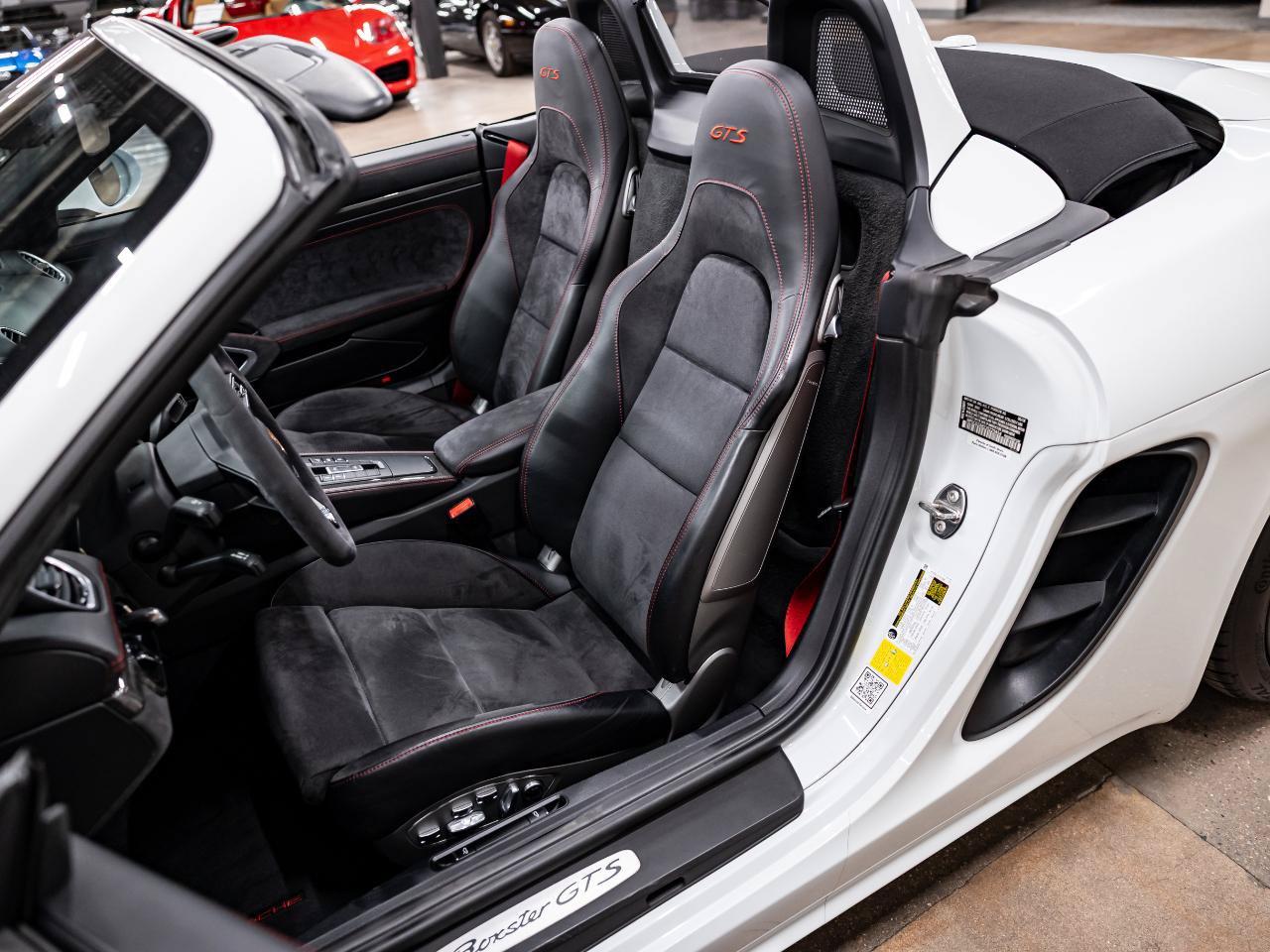 Used 2018 Porsche 718 Boxster GTS RWD image 10