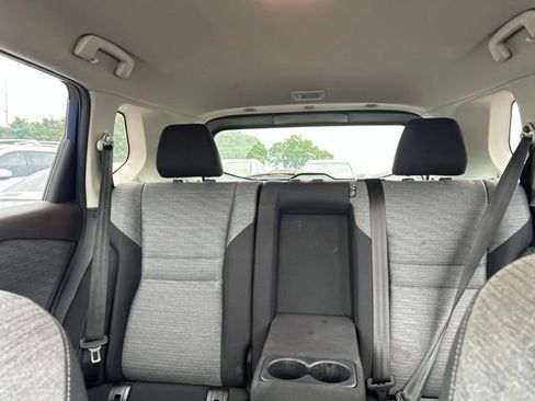 Used 2021 Nissan Rogue S FWD image 24