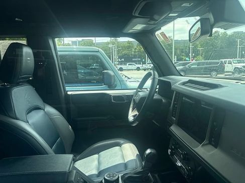 Used 2024 Ford Bronco Outer Banks AWD/4WD image 10
