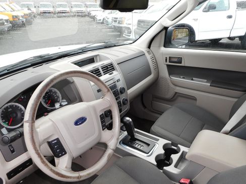 Used 2009 Ford Escape 2WD Hybrid image 13