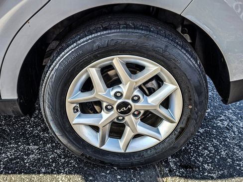 Used 2024 Kia Soul LX w/ Option Group 015 image 10