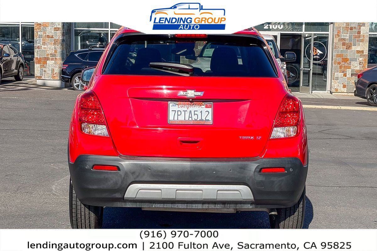 Used 2016 Chevrolet Trax LT w/ LT Convenience Package FWD image 3