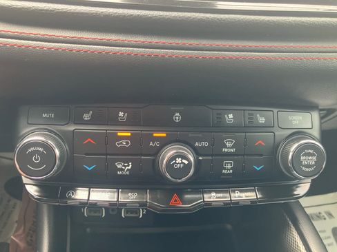 Used 2024 Dodge Durango GT AWD/4WD image 26