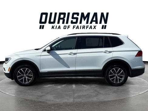 Used 2020 Volkswagen Tiguan SE image 3