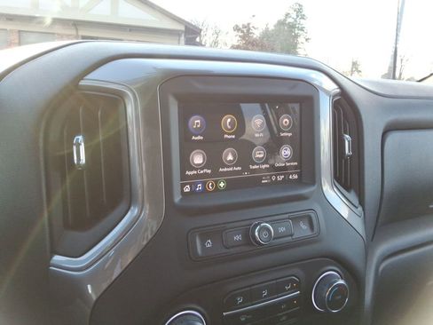 Certified 2025 Chevrolet Silverado 2500 Custom w/ Custom Value Package image 31