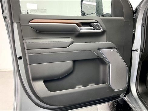 New 2026 GMC Sierra 2500 Denali w/ Denali Reserve Package image 12