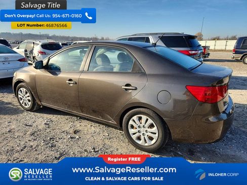 Used 2010 Kia Forte EX image 3