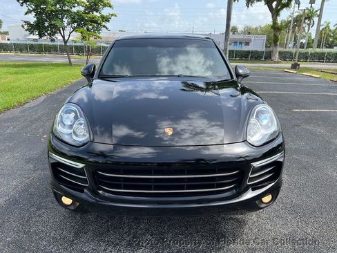 Used 2016 Porsche Cayenne image 13