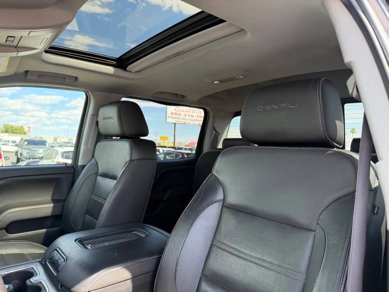 Used 2017 GMC Sierra 2500 Denali w/ Duramax Plus Package AWD/4WD image 23