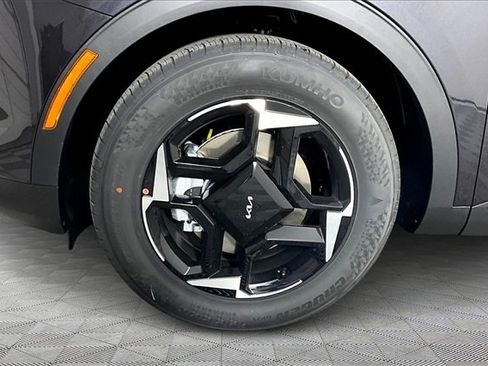 New 2026 Kia Sportage EX image 13
