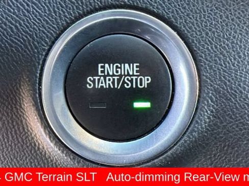 Used 2024 GMC Terrain SLT AWD/4WD image 17