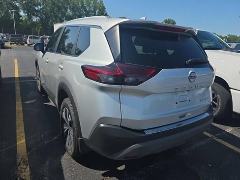Used 2023 Nissan Rogue SV w/ SV Premium B Package AWD/4WD image 7