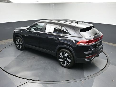 Used 2026 Volkswagen Atlas Cross Sport SE AWD/4WD image 36