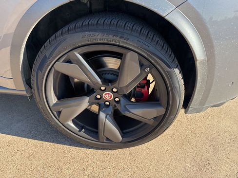 Used 2023 Jaguar F-PACE SVR image 10