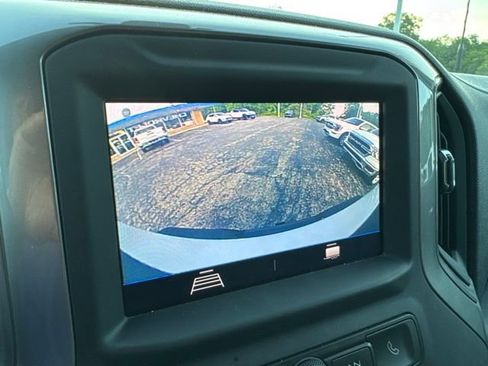 Used 2021 Chevrolet Silverado 2500 Custom w/ Custom Value Package AWD/4WD image 16