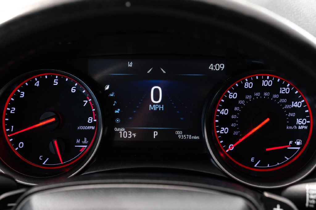Used 2022 Toyota Camry XSE FWD image 15