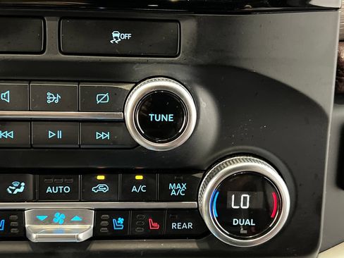 Used 2023 Ford Expedition Limited AWD/4WD image 68