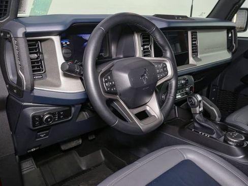Used 2024 Ford Bronco Outer Banks image 18