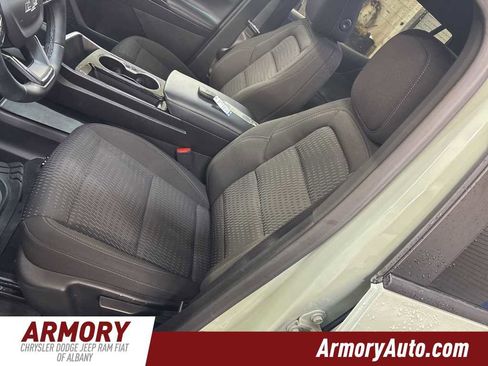 Used 2025 Chevrolet Equinox LT w/ Midnight Edition image 13