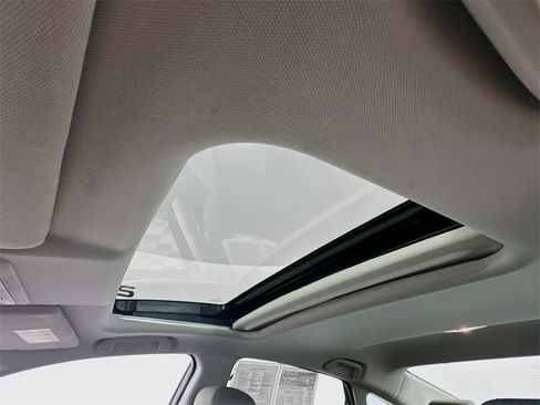 Used 2019 Honda Civic EX image 4