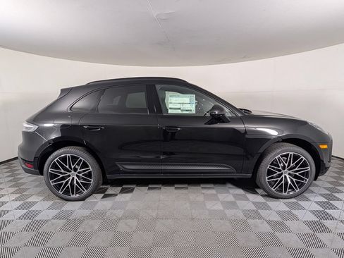 New 2026 Porsche Macan AWD/4WD image 8