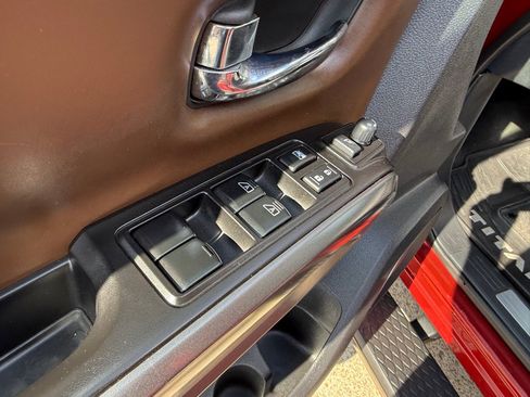 Used 2018 Nissan Titan Platinum Reserve w/ Platinum Utility Package AWD/4WD image 20