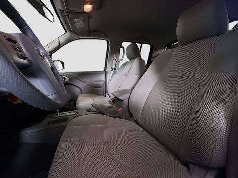 Used 2019 Nissan Frontier SV image 21