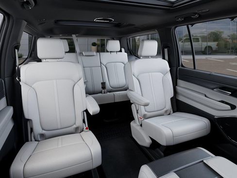 New 2026 Jeep Grand Wagoneer Limited AWD/4WD image 15