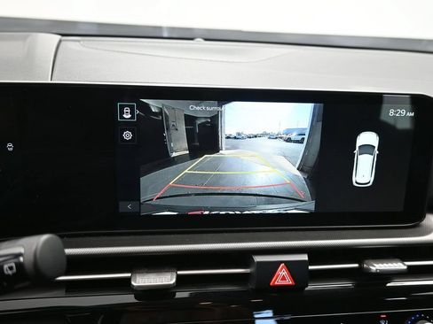 Used 2026 Kia Sportage LX FWD image 34