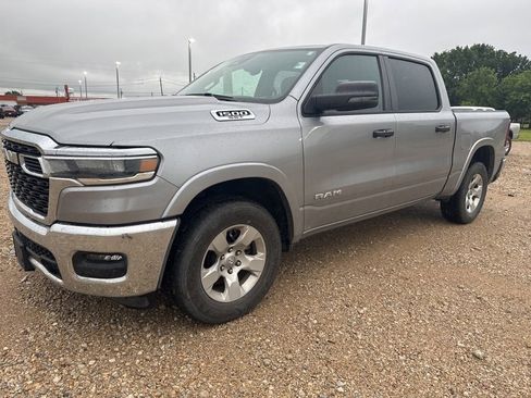 Used 2025 RAM 1500 Lone Star AWD/4WD image 3